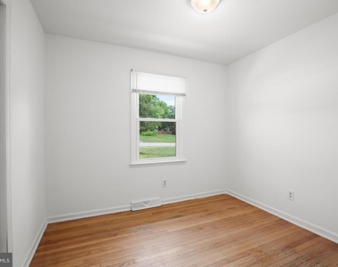 803 Grafton Street - Photo Thumbnail 19