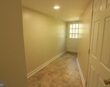 11 Hickory Lane - Photo Thumbnail 5