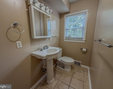 11 Hickory Lane - Photo Thumbnail 30
