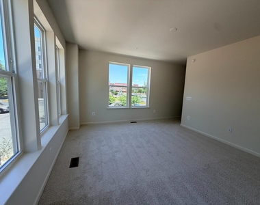 2548 Neabsco Common Place - Photo Thumbnail 34