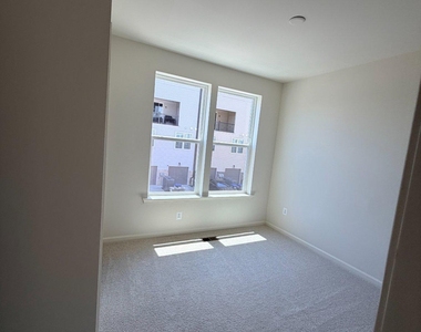 2548 Neabsco Common Place - Photo Thumbnail 28