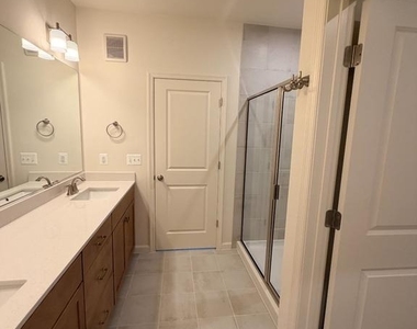 2548 Neabsco Common Place - Photo Thumbnail 40