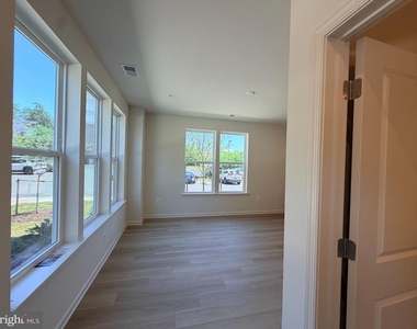 2548 Neabsco Common Place - Photo Thumbnail 5