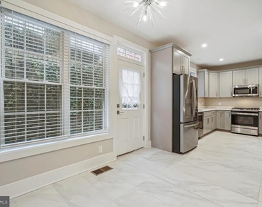 1553 Rivertown Place - Photo Thumbnail 6