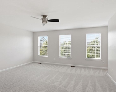 15360 Kensington Park Drive - Photo Thumbnail 16