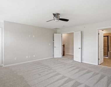 15360 Kensington Park Drive - Photo Thumbnail 17