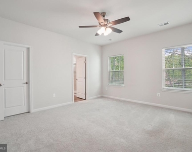 4502 Dale Creek Way - Photo Thumbnail 19
