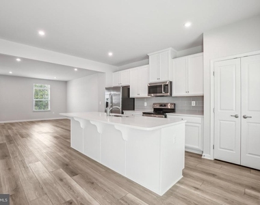 4502 Dale Creek Way - Photo Thumbnail 10