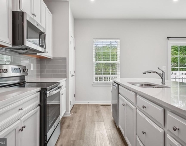 4502 Dale Creek Way - Photo Thumbnail 13
