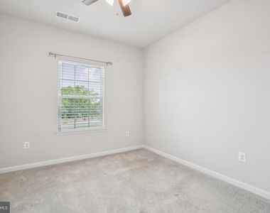 4502 Dale Creek Way - Photo Thumbnail 26