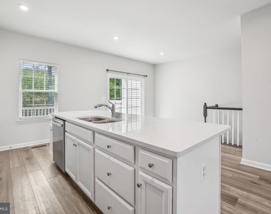4502 Dale Creek Way - Photo Thumbnail 14