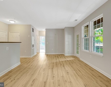42421 Rockrose Square - Photo Thumbnail 13