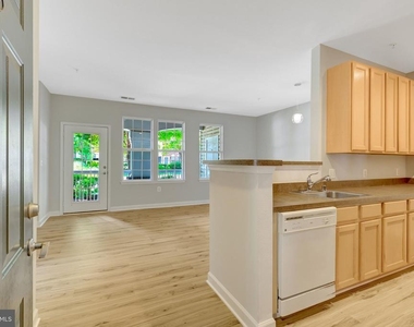 42421 Rockrose Square - Photo Thumbnail 4