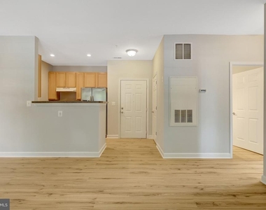 42421 Rockrose Square - Photo Thumbnail 2