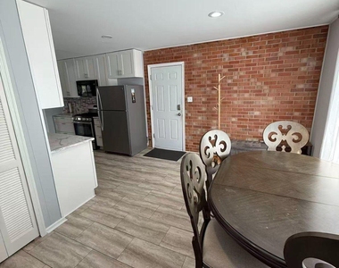 1716 Pine Valley Drive - Photo Thumbnail 7