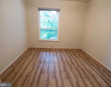 1591 Spring Gate Drive - Photo Thumbnail 7