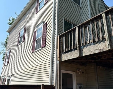 4002 Summer Hollow Court - Photo Thumbnail 28