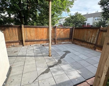 4002 Summer Hollow Court - Photo Thumbnail 34