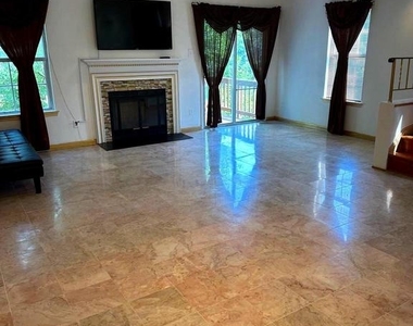 4002 Summer Hollow Court - Photo Thumbnail 1