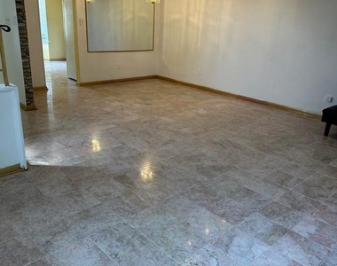 4002 Summer Hollow Court - Photo Thumbnail 11