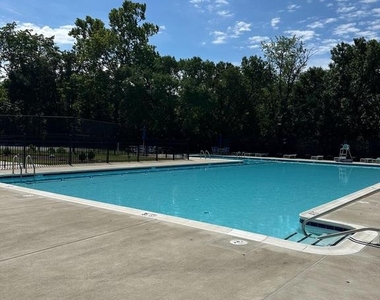 4002 Summer Hollow Court - Photo Thumbnail 47