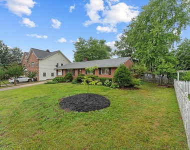 6210 Dana Avenue - Photo Thumbnail 1