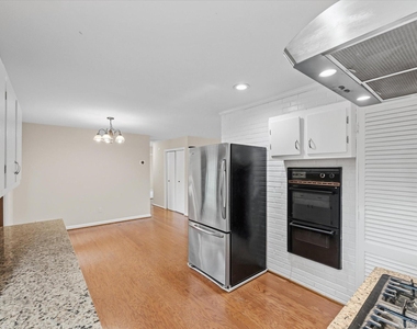 6210 Dana Avenue - Photo Thumbnail 15