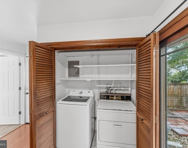 6210 Dana Avenue - Photo Thumbnail 32
