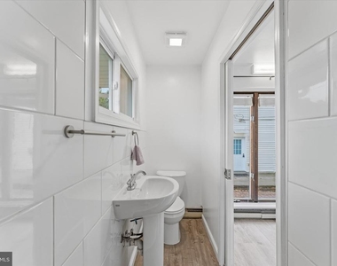 6210 Dana Avenue - Photo Thumbnail 20