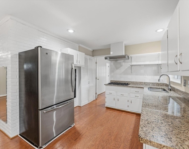 6210 Dana Avenue - Photo Thumbnail 12
