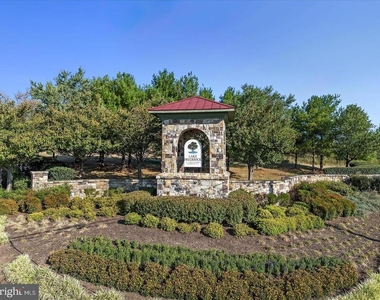 118 Twinleaf Way - Photo Thumbnail 1
