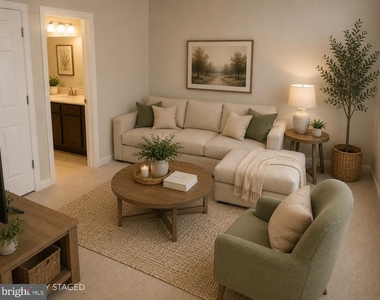 1303 Wilcox Avenue - Photo Thumbnail 5