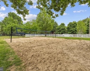 1024 Valley Drive - Photo Thumbnail 19