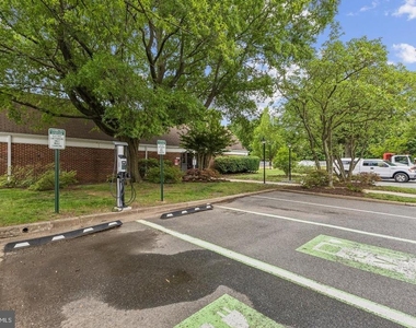 1024 Valley Drive - Photo Thumbnail 18
