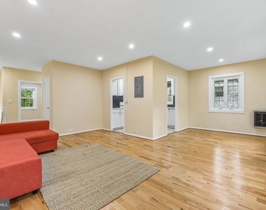 1024 Valley Drive - Photo Thumbnail 1