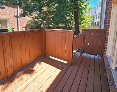 1119 Stuart Street - Photo Thumbnail 10