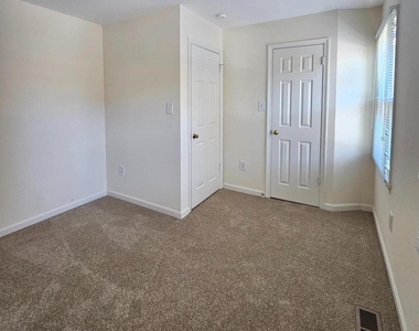 1119 Stuart Street - Photo Thumbnail 21