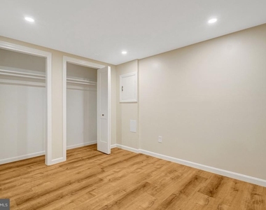 110 Wise St S - Photo Thumbnail 16