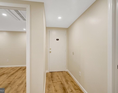 110 Wise St S - Photo Thumbnail 15