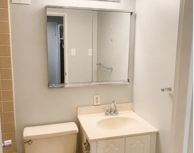 1200 N Nash Street - Photo Thumbnail 8