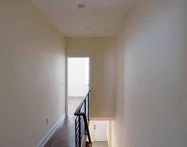 1926 S Lambert Street - Photo Thumbnail 12
