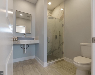 1926 S Lambert Street - Photo Thumbnail 18
