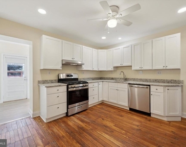 467 Ripka Street - Photo Thumbnail 1