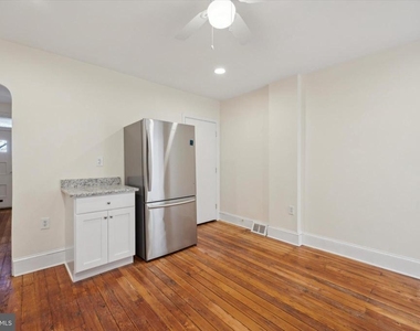 467 Ripka Street - Photo Thumbnail 2