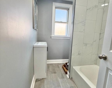 406 Kingsley Street - Photo Thumbnail 7
