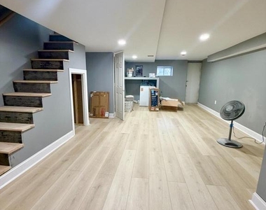 406 Kingsley Street - Photo Thumbnail 11