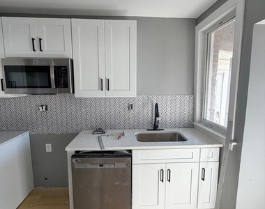 406 Kingsley Street - Photo Thumbnail 5