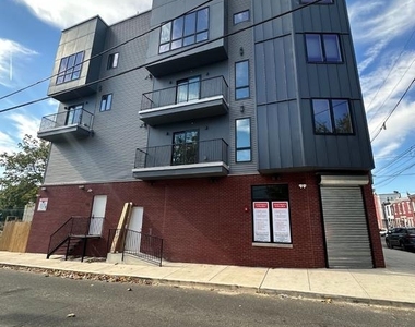 914 W Susquehanna Avenue - Photo Thumbnail 1