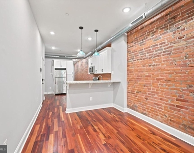 3220 W Diamond Street - Photo Thumbnail 8