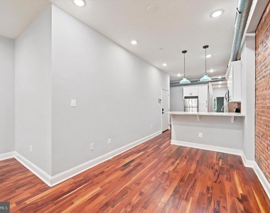 3220 W Diamond Street - Photo Thumbnail 9